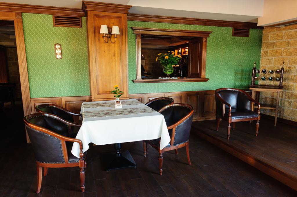Hotel Zolota Pidkova Kozlin Ngoại thất bức ảnh