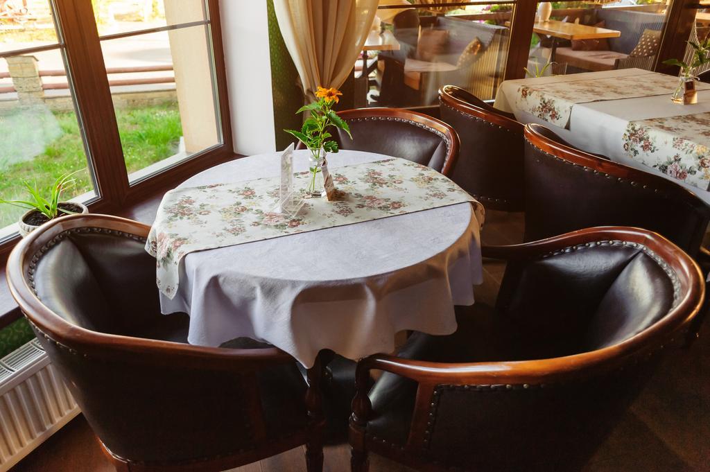 Hotel Zolota Pidkova Kozlin Ngoại thất bức ảnh