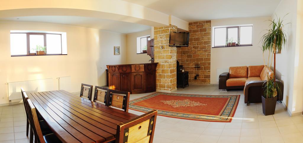 Hotel Zolota Pidkova Kozlin Ngoại thất bức ảnh