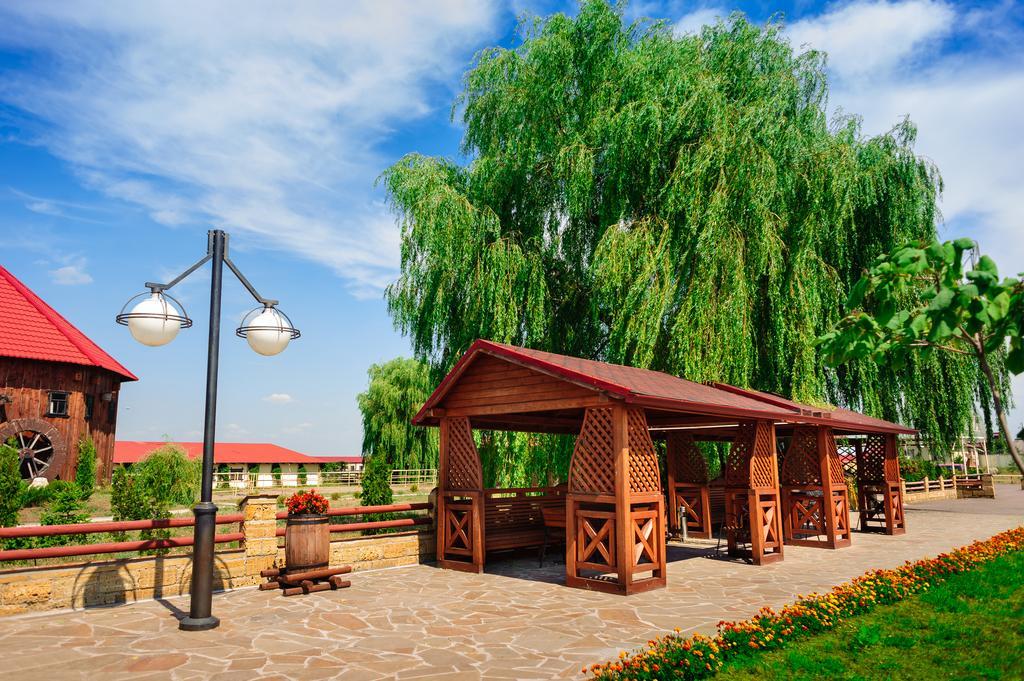 Hotel Zolota Pidkova Kozlin Ngoại thất bức ảnh